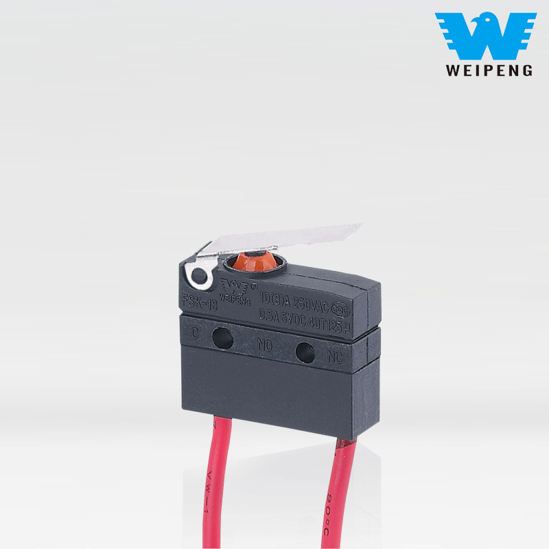 Vandtæt mikrokontakt med ledninger til vandpumpemotor